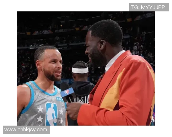 波罗：卡瓦哈尔是自己心中的标杆；喜爱戴略伦特同款潮流眼镜